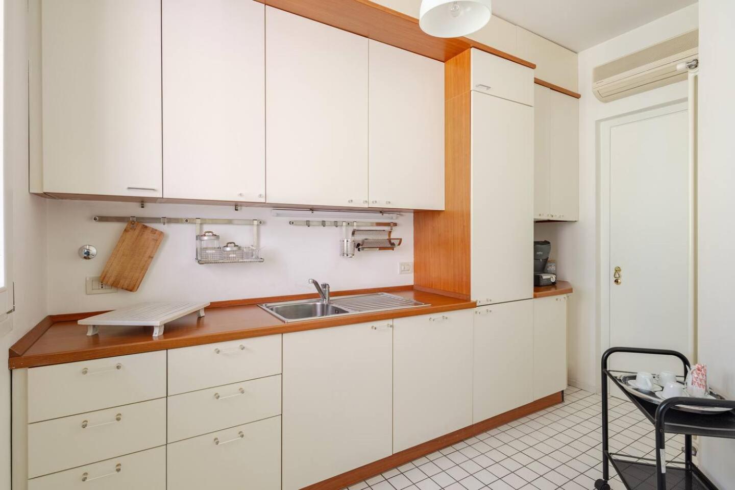 Santo Stefano Square Apartment Bologna Exterior photo