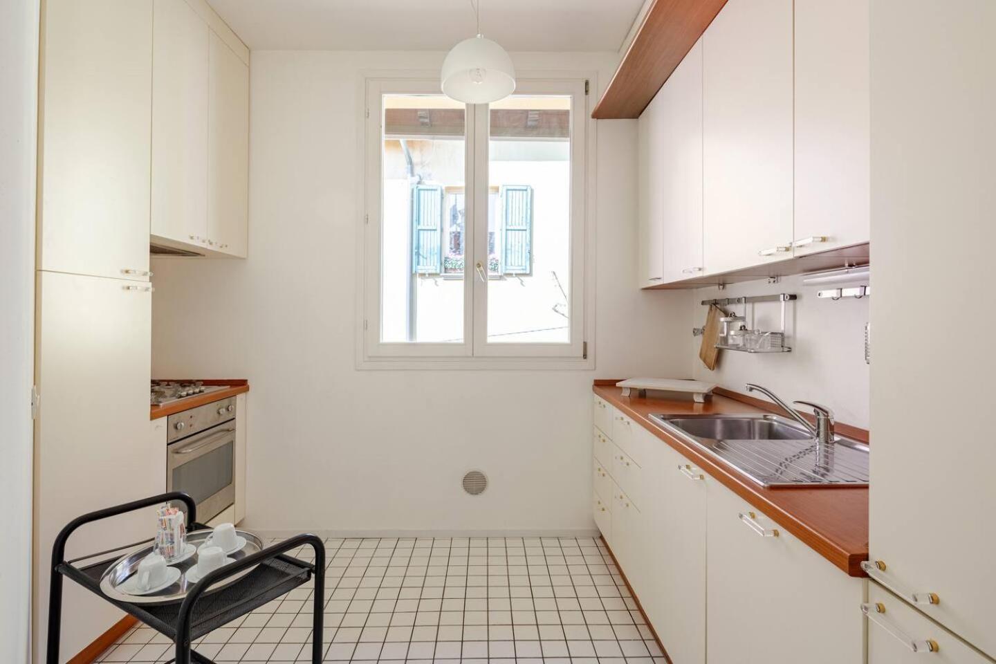 Santo Stefano Square Apartment Bologna Exterior photo